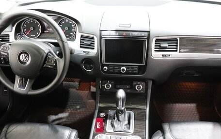 Volkswagen Touareg III, 2017 год, 3 300 000 рублей, 14 фотография