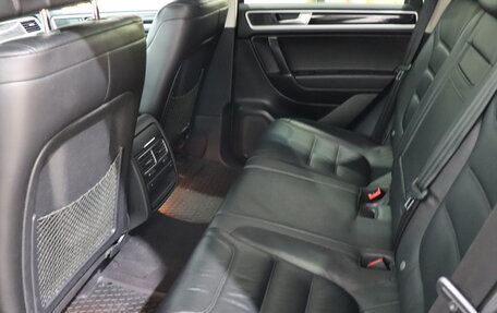 Volkswagen Touareg III, 2017 год, 3 300 000 рублей, 17 фотография