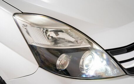 Toyota ISis I, 2012 год, 1 200 000 рублей, 21 фотография