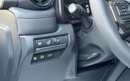 Toyota Land Cruiser Prado, 2024 год, 6 фотография