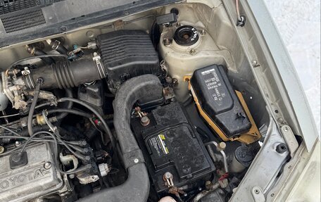 Toyota Raum I, 1999 год, 300 000 рублей, 11 фотография