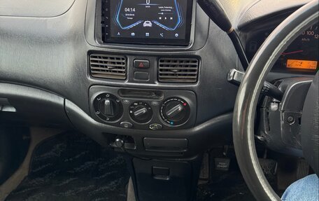 Toyota Raum I, 1999 год, 300 000 рублей, 17 фотография