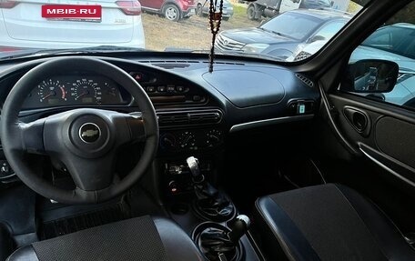 Chevrolet Niva I рестайлинг, 2012 год, 460 000 рублей, 5 фотография