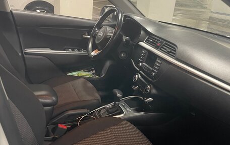 KIA Rio IV, 2018 год, 1 990 000 рублей, 16 фотография