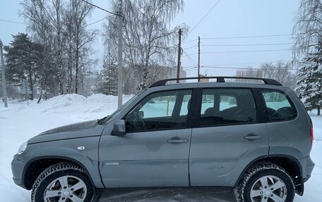 Chevrolet Niva I рестайлинг, 2015 год, 849 000 рублей, 4 фотография