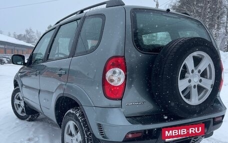 Chevrolet Niva I рестайлинг, 2015 год, 849 000 рублей, 8 фотография