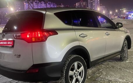 Toyota RAV4, 2014 год, 1 400 000 рублей, 3 фотография