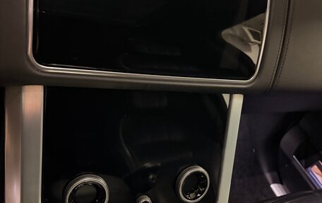 Land Rover Range Rover IV рестайлинг, 2020 год, 12 000 000 рублей, 10 фотография