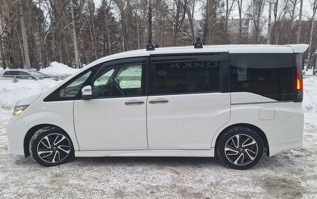 Honda Stepwgn IV, 2015 год, 2 000 000 рублей, 7 фотография