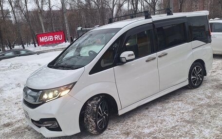 Honda Stepwgn IV, 2015 год, 2 000 000 рублей, 5 фотография