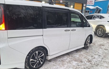 Honda Stepwgn IV, 2015 год, 2 000 000 рублей, 14 фотография