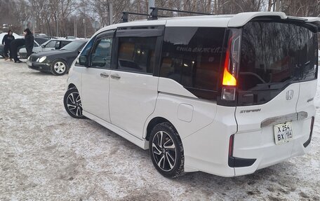 Honda Stepwgn IV, 2015 год, 2 000 000 рублей, 9 фотография