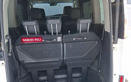 Honda Stepwgn IV, 2015 год, 2 000 000 рублей, 25 фотография