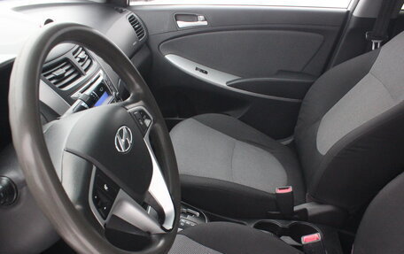 Hyundai Solaris II рестайлинг, 2013 год, 737 000 рублей, 10 фотография