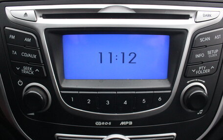 Hyundai Solaris II рестайлинг, 2013 год, 737 000 рублей, 21 фотография