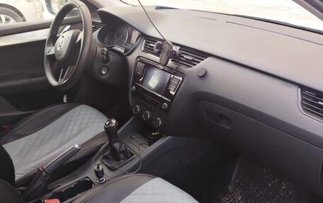 Skoda Octavia, 2017 год, 1 350 000 рублей, 7 фотография