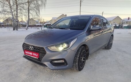 Hyundai Solaris II рестайлинг, 2018 год, 1 100 000 рублей, 1 фотография