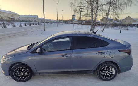 Hyundai Solaris II рестайлинг, 2018 год, 1 100 000 рублей, 5 фотография