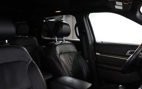 Ford Explorer VI, 2017 год, 3 200 000 рублей, 20 фотография