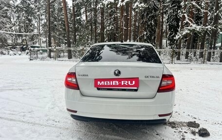 Skoda Octavia, 2017 год, 1 590 000 рублей, 4 фотография