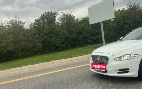 Jaguar XJ IV (X351), 2012 год, 1 999 000 рублей, 13 фотография