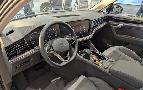 Volkswagen Touareg III, 2025 год, 8 900 000 рублей, 13 фотография