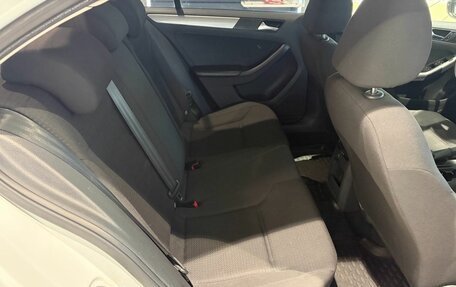 Volkswagen Jetta VI, 2016 год, 1 329 000 рублей, 11 фотография