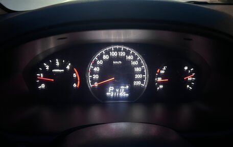 Hyundai H-1 II рестайлинг, 2021 год, 3 500 000 рублей, 23 фотография