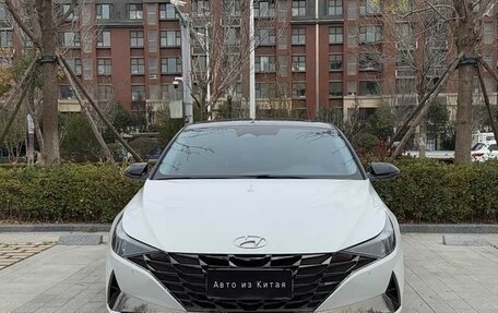 Hyundai Elantra, 2022 год, 1 440 000 рублей, 2 фотография