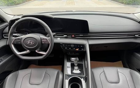 Hyundai Elantra, 2022 год, 1 440 000 рублей, 10 фотография