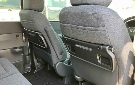 Honda Stepwgn, 2022 год, 2 212 000 рублей, 24 фотография