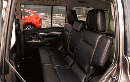 Mitsubishi Pajero IV, 2015 год, 1 955 000 рублей, 17 фотография