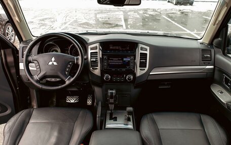 Mitsubishi Pajero IV, 2015 год, 1 955 000 рублей, 16 фотография