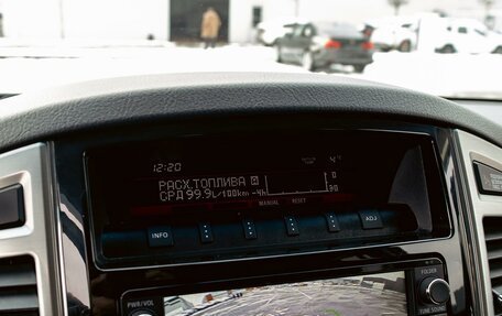 Mitsubishi Pajero IV, 2015 год, 1 955 000 рублей, 14 фотография