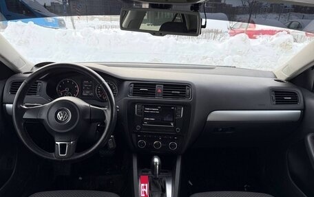 Volkswagen Jetta VI, 2012 год, 899 000 рублей, 9 фотография