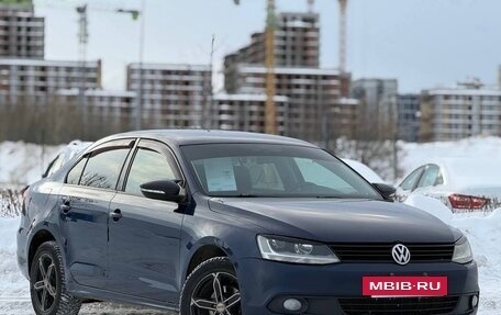 Volkswagen Jetta VI, 2012 год, 899 000 рублей, 3 фотография