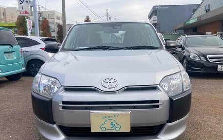 Toyota Probox I, 2022 год, 1 025 000 рублей, 2 фотография