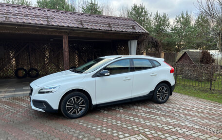 Volvo V40 Cross Country I, 2019 год, 2 300 000 рублей, 2 фотография