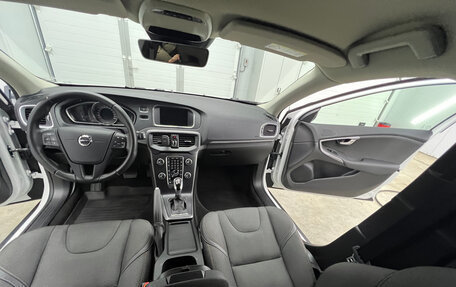 Volvo V40 Cross Country I, 2019 год, 2 300 000 рублей, 16 фотография