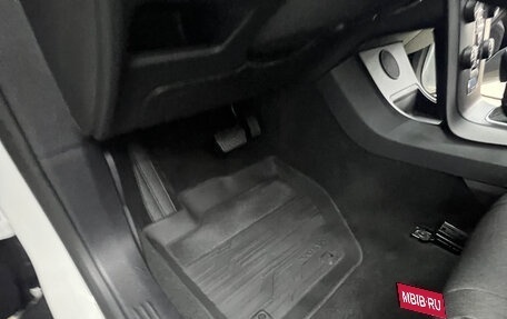 Volvo V40 Cross Country I, 2019 год, 2 300 000 рублей, 17 фотография