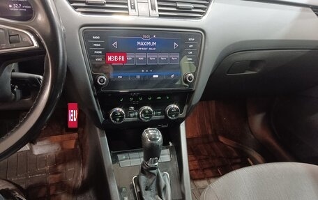 Skoda Octavia, 2018 год, 1 800 000 рублей, 12 фотография