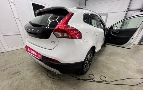 Volvo V40 Cross Country I, 2019 год, 2 300 000 рублей, 7 фотография