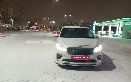 KIA Carnival III, 2019 год, 1 400 000 рублей, 3 фотография