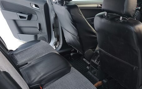 Opel Zafira B, 2007 год, 660 000 рублей, 26 фотография