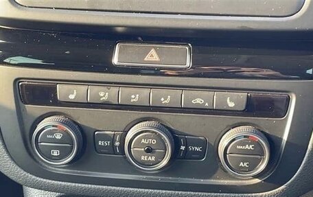 Volkswagen Sharan II, 2017 год, 993 133 рублей, 8 фотография