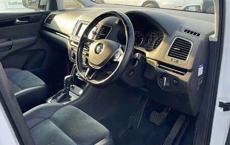 Volkswagen Sharan II, 2017 год, 993 133 рублей, 15 фотография