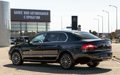 Skoda Superb III рестайлинг, 2013 год, 995 000 рублей, 4 фотография