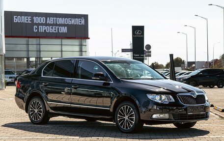 Skoda Superb III рестайлинг, 2013 год, 995 000 рублей, 3 фотография