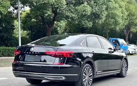 Volkswagen Passat B8 рестайлинг, 2021 год, 1 583 000 рублей, 2 фотография