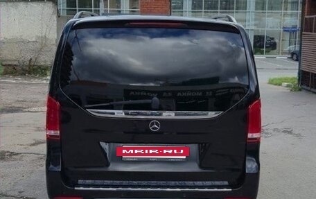 Mercedes-Benz V-Класс, 2019 год, 4 940 000 рублей, 3 фотография